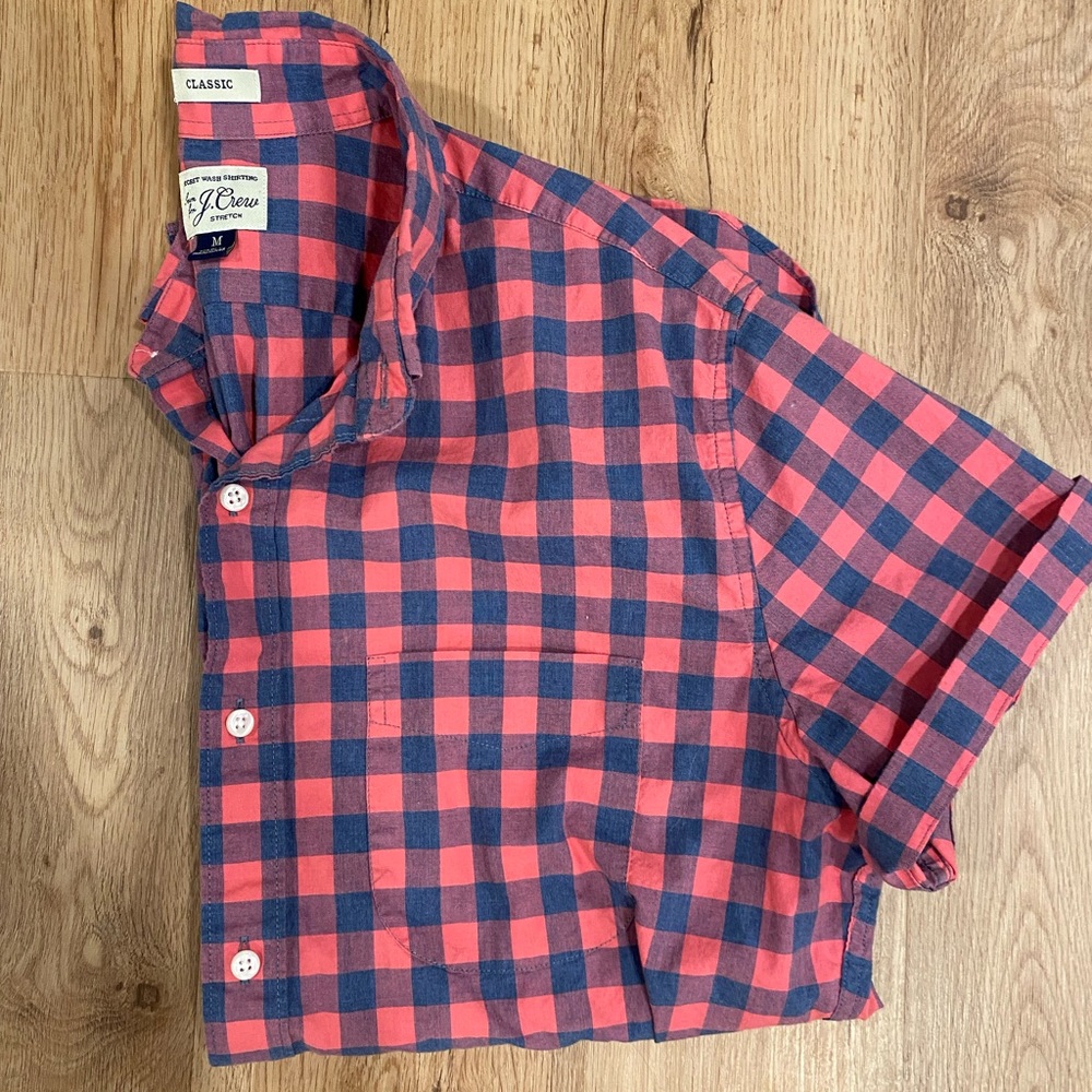 Short Sleeve Button